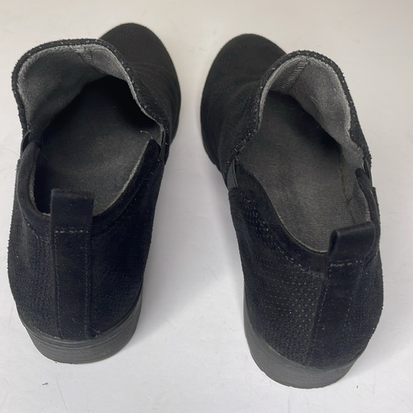 DR. SCHOLL’S Rolling Bootie Black Perforated Fabric Lug Outsile Slide-On 9M - Picture 6 of 14